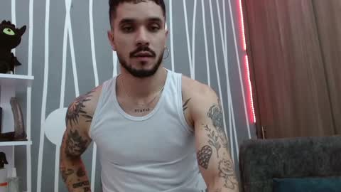 Santy Torres online show from 09/24/25, 02:59