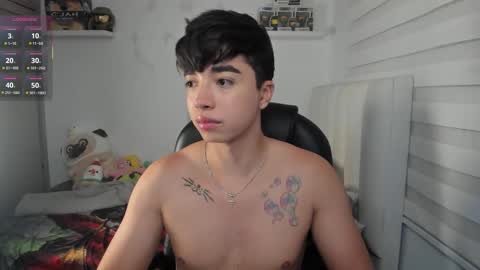 Mr. Santiago online show from 03/19/26, 01:26