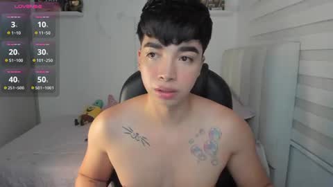 Snapshot of santy7u7 chatting on 06/25/26, 08:13 Mr. Santiago online show from 06/25/26, 08:13