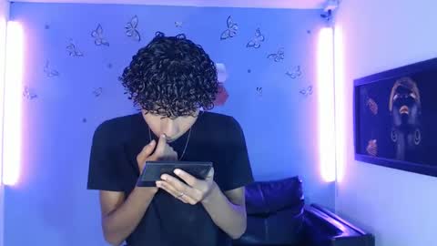 santiago online show from 12/03/24, 01:43