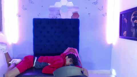 santiago online show from 12/18/24, 01:56