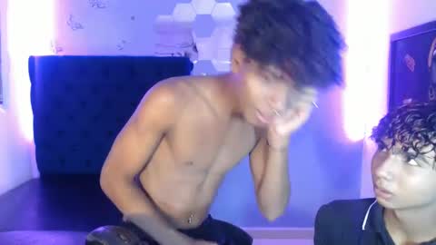 santiago online show from 12/21/24, 01:21