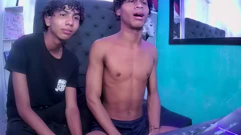 santiago online show from 12/24/24, 02:33