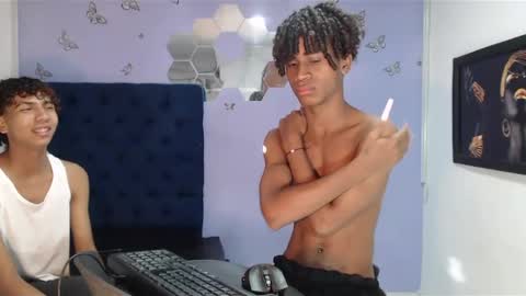 santiago online show from 01/11/25, 01:43