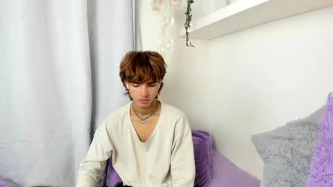 kitty online show from 01/19/25, 03:08