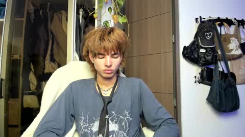 kitty online show from 01/30/25, 02:16