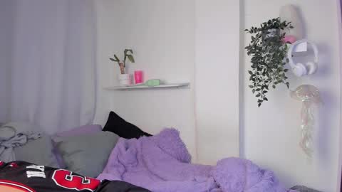 kitty online show from 02/14/26, 01:57