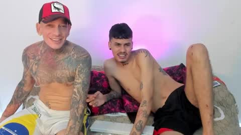 santy_of1 online show from 04/29/26, 02:43