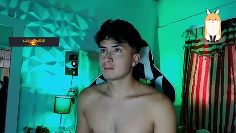 Snapshot of santyago_taylor chatting on 03/08/25, 07:20 Santyago online show from 03/08/25, 07:20