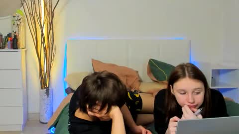 santythousand online show from 02/18/26, 07:43