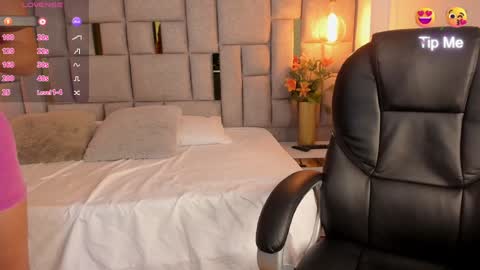 Saori  online show from 01/28/25, 12:00