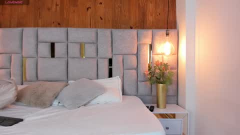 Saori  online show from 02/20/25, 12:04