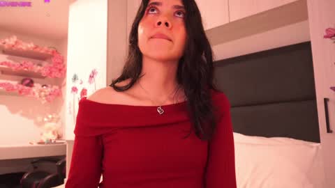 Snapshot of saory10 chatting on 12/26/24, 04:43 S A O R Y 3 online show from 12/26/24, 04:43