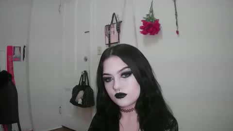 Snapshot of saphirerose1 chatting on 11/13/25, 11:25 Sapphire online show from 11/13/25, 11:25