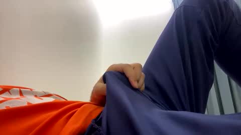Snapshot of saqib332243 chatting on 06/01/26, 11:39 saqib332243 online show from 06/01/26, 11:39