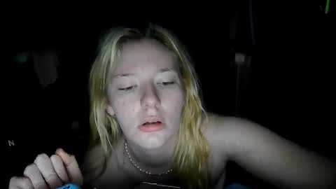 Snapshot of sara9920 chatting on 03/26/26, 12:22 sara9920 online show from 03/26/26, 12:22