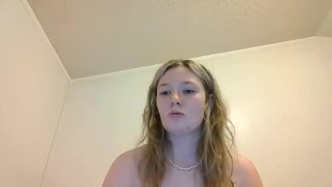 Snapshot of sara9920 chatting on 04/08/26, 07:36 sara9920 online show from 04/08/26, 07:36