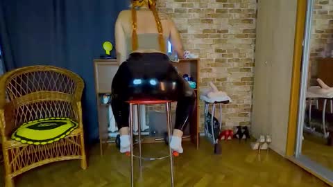 sara  foxy online show from 05/24/26, 02:27