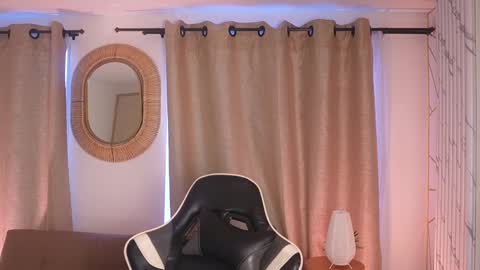 Snapshot of sara_albrecht chatting on 01/30/25, 03:40 Sara online show from 01/30/25, 03:40