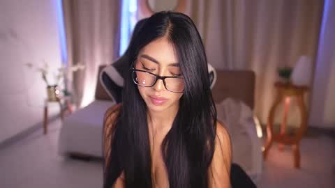 Snapshot of sara_albrecht chatting on 02/12/25, 03:49 Sara online show from 02/12/25, 03:49