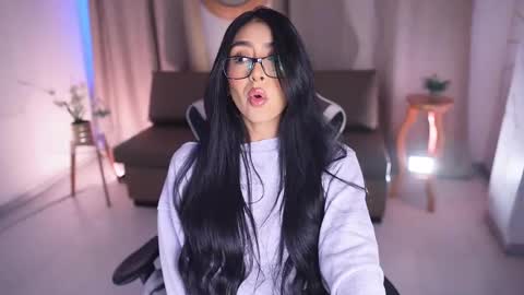 Snapshot of sara_albrecht chatting on 03/03/25, 12:27 Sara online show from 03/03/25, 12:27