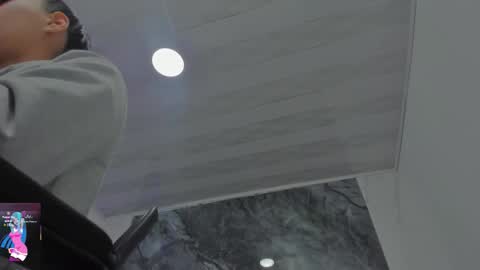 Snapshot of sara_allenx chatting on 11/12/25, 11:32 sara allenx online show from 11/12/25, 11:32