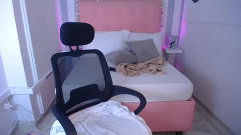 Sara... online show from 10/07/25, 10:40