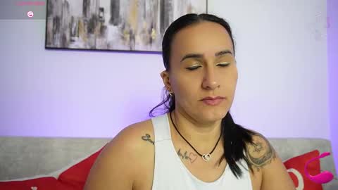   online show from 11/18/25, 08:52