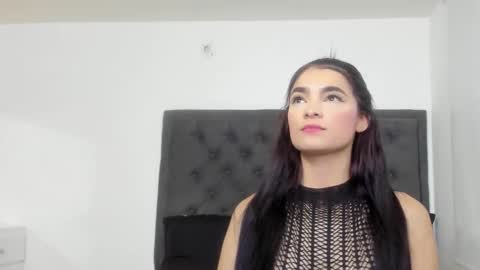 sara online show from 02/13/25, 04:22