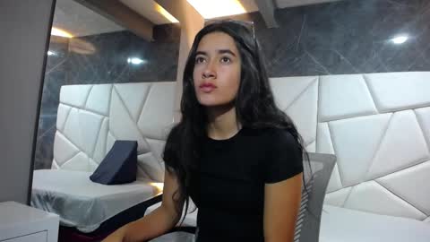 Sara online show from 04/06/26, 11:44