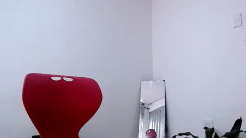 sara_johnson__ online show from 11/21/25, 02:49