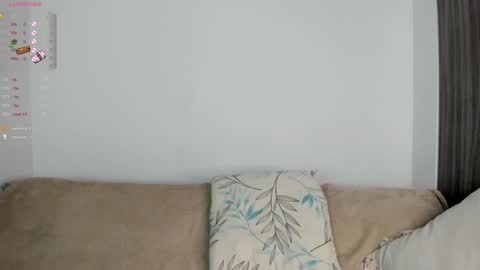 Sara  new account  give me thomb up  Follow me   help me reach 15k followers again   online show from 01/27/25, 01:59