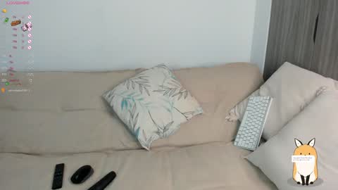 Sara  new account  give me thomb up  Follow me   help me reach 15k followers again   online show from 02/04/25, 01:34