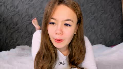 sara_kox online show from 10/31/25, 11:22