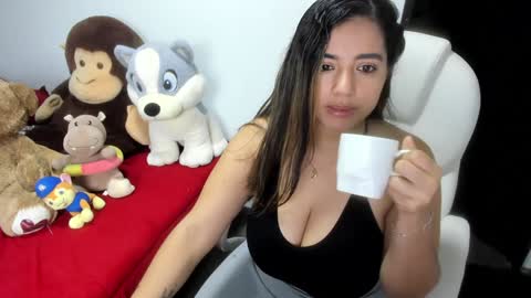 sarah  LIZCANO....... online show from 01/15/25, 11:21