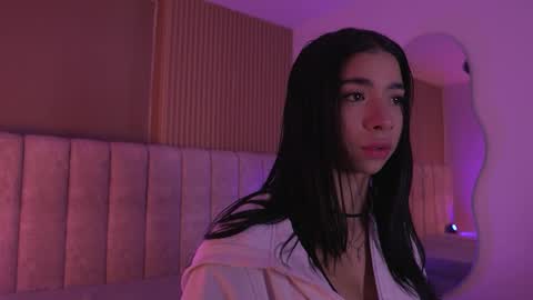 sara_lopee1 online show from 02/18/26, 11:50