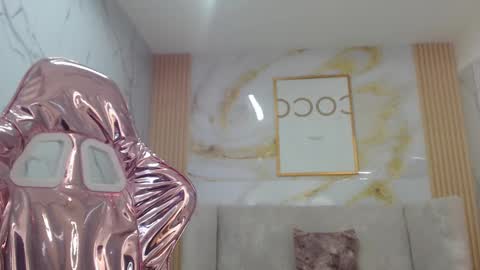 Snapshot of sara_lopez_s chatting on 09/29/25, 01:27 Sara online show from 09/29/25, 01:27