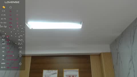 Snapshot of sara_lopez_s chatting on 04/16/26, 01:34 Sara online show from 04/16/26, 01:34