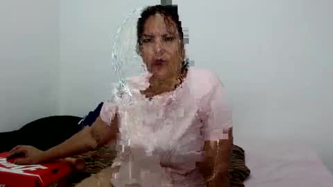 Sara love online show from 01/06/25, 10:58