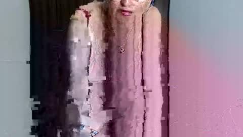 Sara love online show from 02/04/25, 03:22