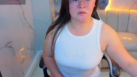 sara_love_tx online show from 08/04/26, 08:11