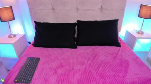 Sara  online show from 02/24/25, 10:58