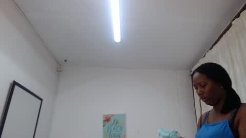 S A R A online show from 04/11/26, 11:47