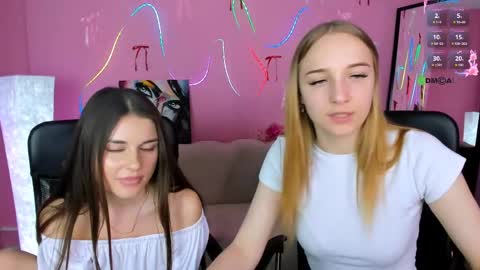 Sara online show from 04/01/26, 12:17