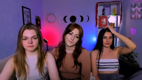 Sara online show from 04/16/26, 07:14