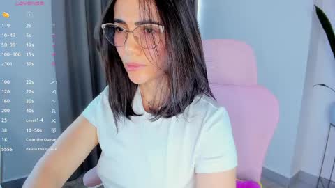 Sara online show from 04/16/26, 02:51