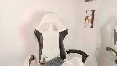 Sara online show from 03/26/26, 07:08