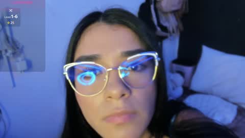 sara_ramirez0 online show from 01/29/25, 02:19