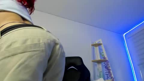 sara_red_x online show from 03/27/26, 04:07