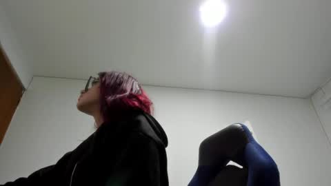 sara_red_x online show from 03/30/26, 07:31